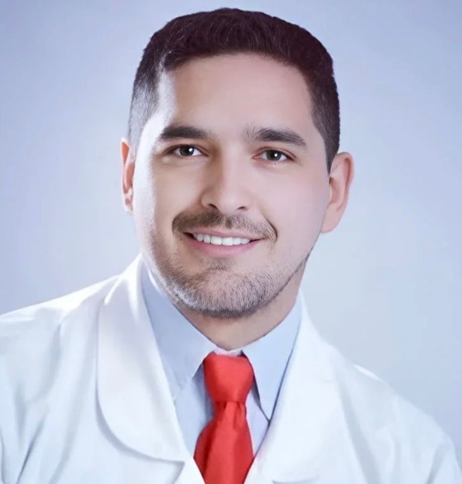 Doctor Humberto Martínez Cordero Hematólogo